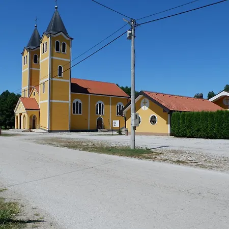 아파트 Bosnian Mountain Retreat 프리제도르